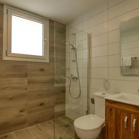 Phaedrus Living Coral Horizon Appartement