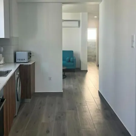 Phaedrus Living Coral Horizon * Larnaca