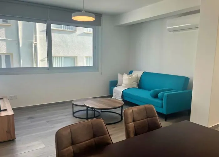 Phaedrus Living Coral Horizon