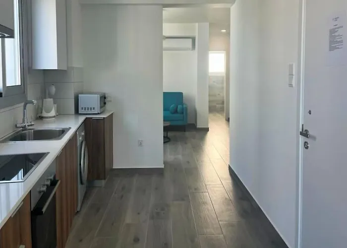 Phaedrus Living Coral Horizon * Λάρνακα